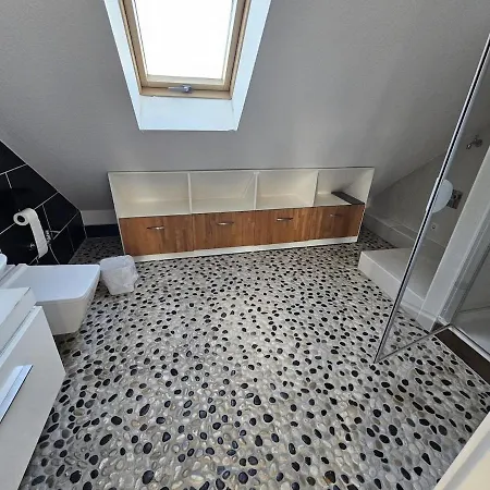Stylish Floor With Garden View * Düsseldorf