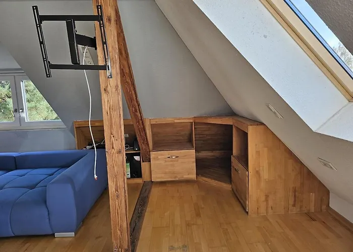 Stylish Floor With Garden View Дюссельдорф